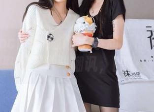 BoBoSocks袜啵啵 – 小甜豆的私拍：长靴里的不羁与嘲讽，图集细述