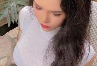 微密圈 – Jessie婕西的“红色睡袍”图集更新，看完之后你会不会觉得要重新考虑自己的睡衣加特？