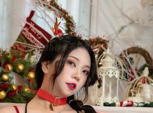 搞错了？最新照片中的Leah梓未不是真的修女吧，堕落的同时好像还在魅惑中游走。