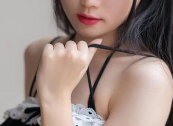 私拍不能错过，结合喵糖映画的康娜酱雷姆，貌似还有小暗示悄悄藏着。
