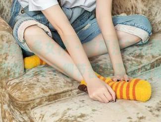 TouTiao头条女神 – 李丽莎的校服实验，原图的每个细节都想再瞄两眼