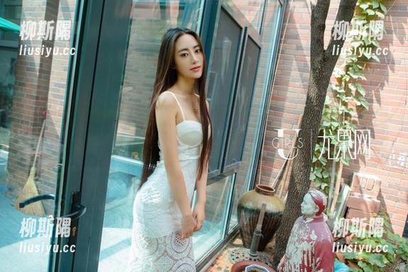 UGirls尤果网 - 夏倪可ella全套泳装写真，晒出你的“渔网”诱惑