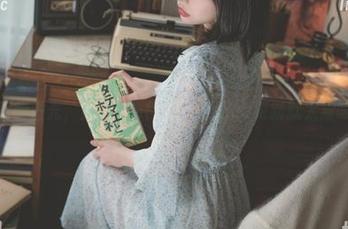 如果透明能发光，那Uhye(이유혜)的cos更新就太耀眼了吧！