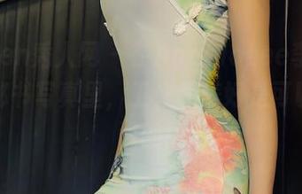 Xiuren秀人网 – 在AngelaLee李玲的免费秘书写真里，工作和美好是可以两不误的！