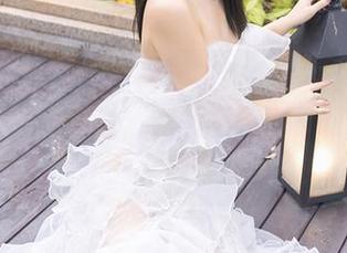 Xiuren秀人网 – 裸足在路上——周于希Sally写真集更新，别的不用说，快来瞧瞧！
