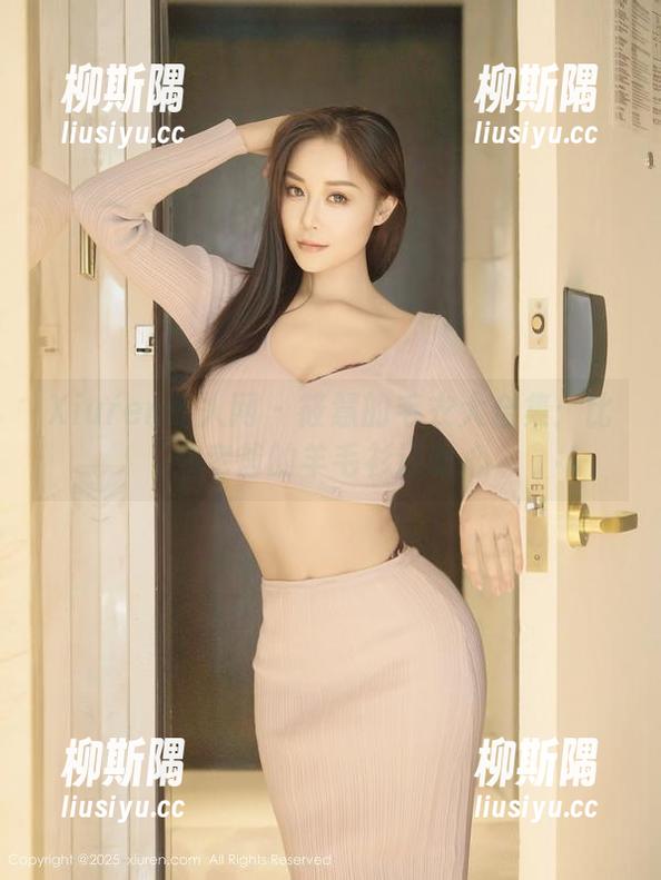 Xiuren秀人网 - 筱慧的毛衣大合集：比你老爸的羊毛衫还暖心