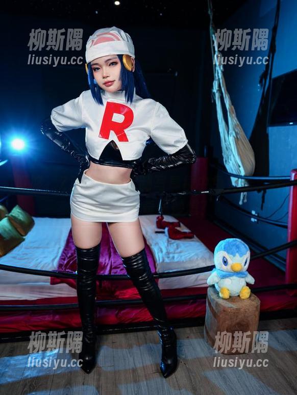 叮咚，ZinieQ的定制写真镜中兔女郎，透出多少个奇思妙想？