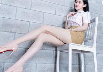 beautyleg – 这组私拍究竟有几分女神范儿？Jellyfish的套图让人想起了奶茶的丑陋侧面。