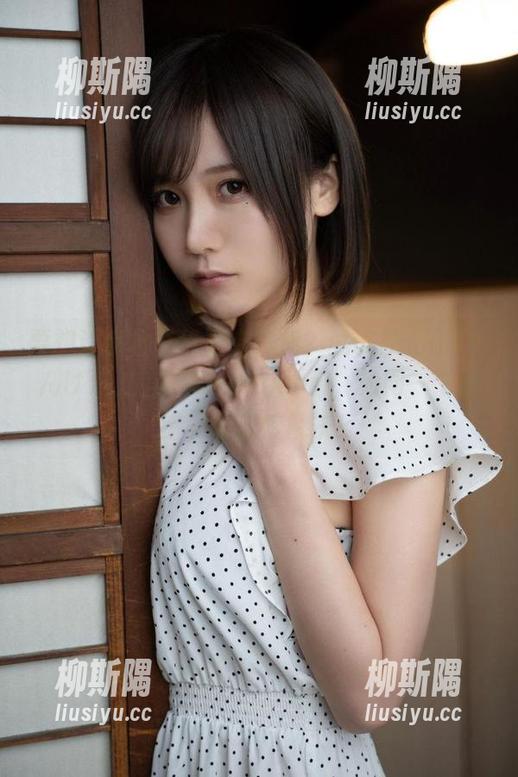 要想让手机壁纸更有气质？试试けん研(けんけん)的高清nukumori，如同一个小错误的奇妙解决！
