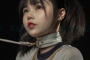 七月喵子：职业装私拍大揭秘，套图里的办公小心思