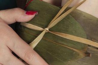 丽柜 – 最新款：小七与她的神奇丝袜完全不嫌弃我！