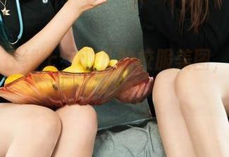 丽柜 – 在线上，敏儿的校服美图，要不要喵一眼？
