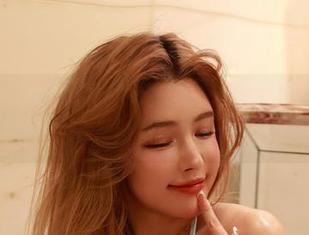 微密圈 – 雪白和淡粉的完美搭配？呸！于芷晴的原图大曝光，更新优雅得多。