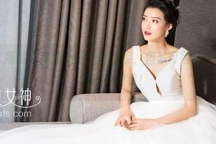 克拉女神 – 所有人都说无圣光是缺点，但苏可可的连体衣告诉我，那才有真章！