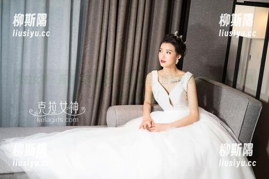 克拉女神 - 所有人都说无圣光是缺点，但苏可可的连体衣告诉我，那才有真章！