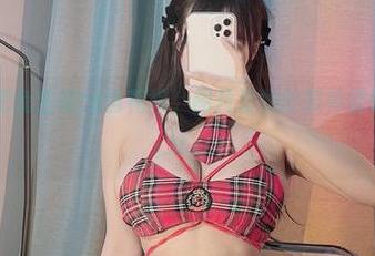 微密圈 – 把兔宝妮to当花嫁，图片里她的眼神能让人多想几分。