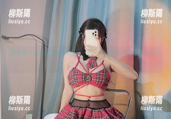 微密圈 - 把兔宝妮to当花嫁，图片里她的眼神能让人多想几分。
