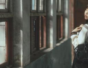 六味帝皇酱HD写真：樱花女友如梦似幻。