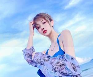 啾小妍的圣诞全集：手一抖就下载了，谁能抵挡这种洗脑展现？