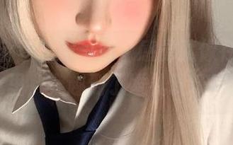 嘎潼的全套礼服写真，感觉就像在时光机里，穿越到了婚礼现场！