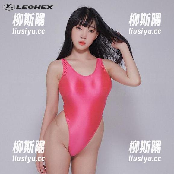 听说这高清资源里有姜仁卿(강인경)的男朋友，完全画风不搭但是超级好看！
