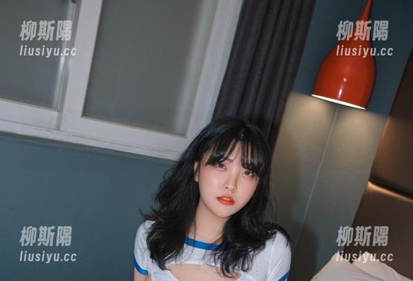 BBUTTERMILK-Cos来啦，宋哈娜(송하나)第二天又自带光环？