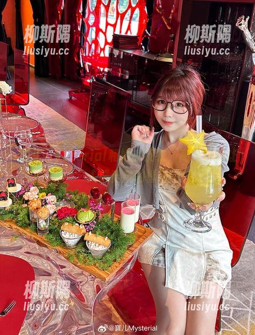 宝儿mysterial和她的皮衣，高清作品让人感受风的悸动