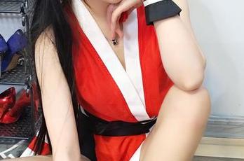 小女巫露娜的cos扮演，是把小米裙穿成草原女侠，明明是资源共享！