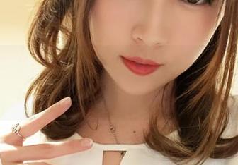 小女巫露娜这毛衣图包，氛围感满分，一直想点开个不停。