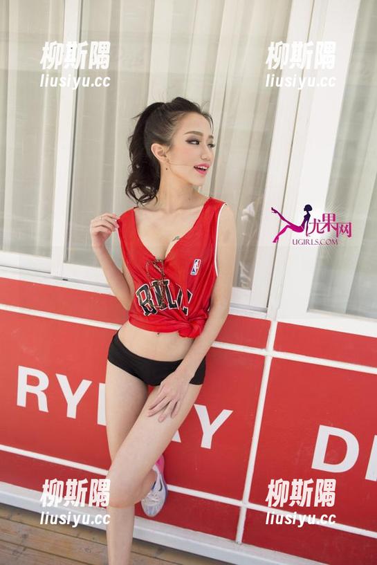 尤果网 - 套图里的可爱郭婉祈，学妹角色颠覆我们对学习的认知！