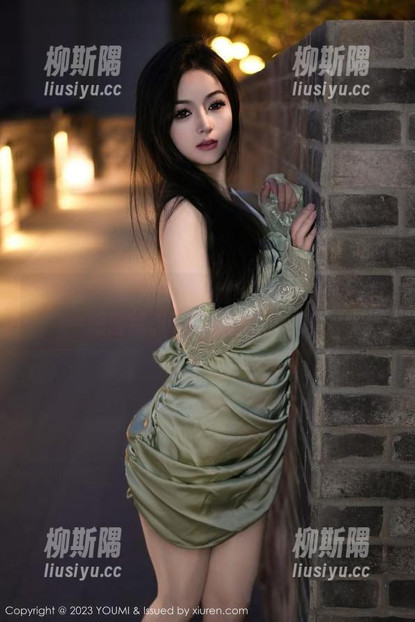 尤蜜荟-柴婉艺Averie 尤蜜荟 - 柴婉艺Averie黑丝全集:一觉睡醒就想下载的诡异诱惑!