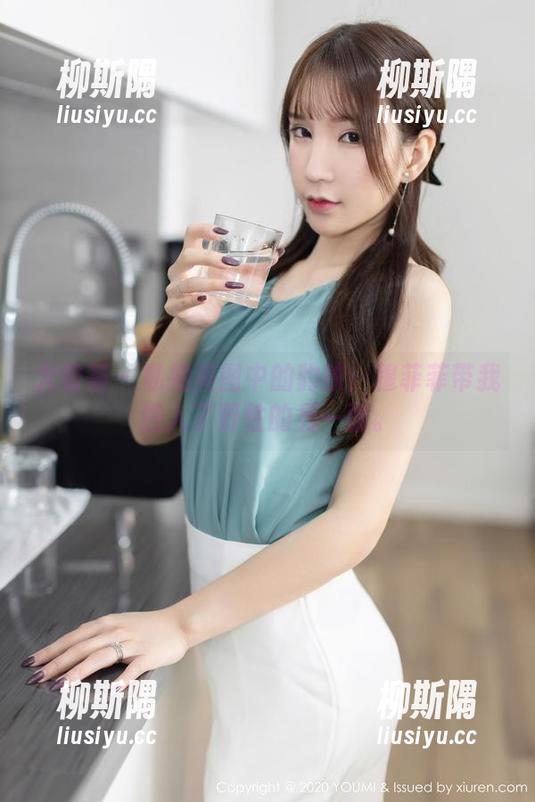 尤蜜荟-穆菲菲 尤蜜荟 - 私拍美图中的豹纹:穆菲菲带我进入了野性的另一面。