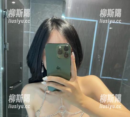 微密圈 - 不得不说，张鑫baby的夏日私拍图集好像有种魔力，总想再看一遍。