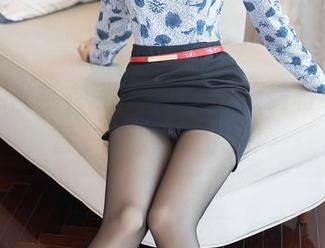 抖娘利世毛衣写真，仿佛在偷偷和寒风斗智，下载拿走温暖！