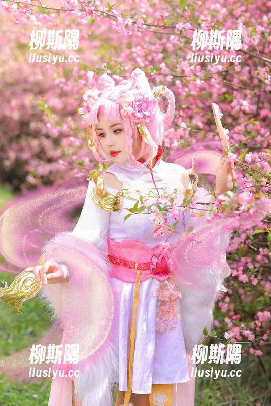 桃暖酱 最新来了!桃暖酱的婚纱作品,不知不觉就停住了眼。