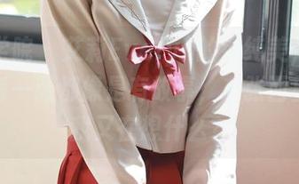 模范学院 – 艾莉Evelyn的清纯美，原图资源每一张都像是有故事，东张西望中的我又在想什么？