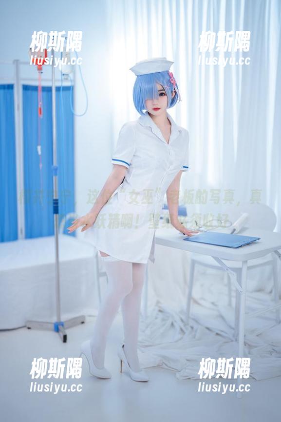 樱井宁宁，这位“女巫”老板的写真，真想当水妖精啊！壁纸必须收好