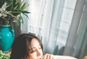 浴缸里戏水出趟事？樱晚gigi的套图资源不过是别人的泡泡梦。