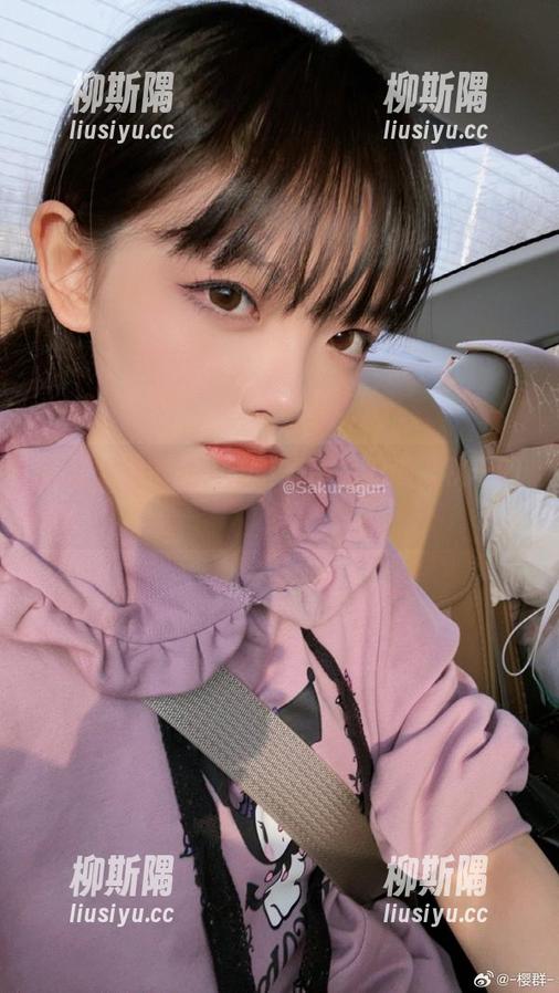 高清旋转木马，樱群来带我们进入秋千的梦