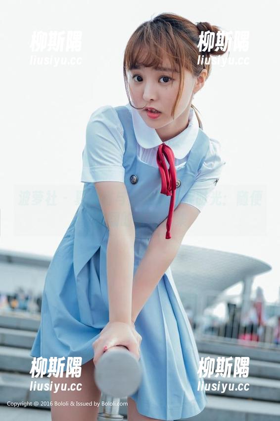 波萝社-夏美酱 波萝社 - 夏美酱与短裙的青涩时光:随便翻翻的写真图集