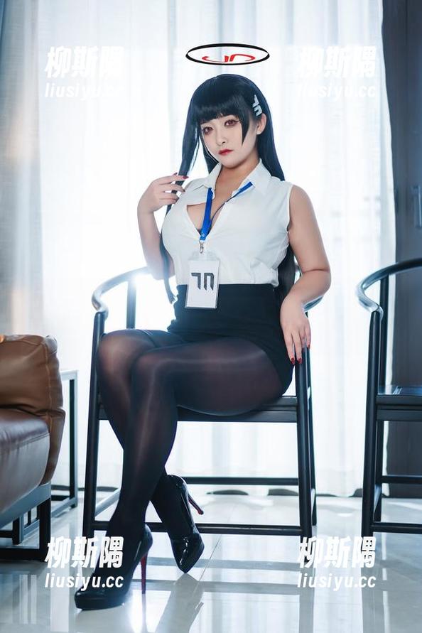 洛璃LoLiSAMA油亮写真集：洗发水广告的真实写照？