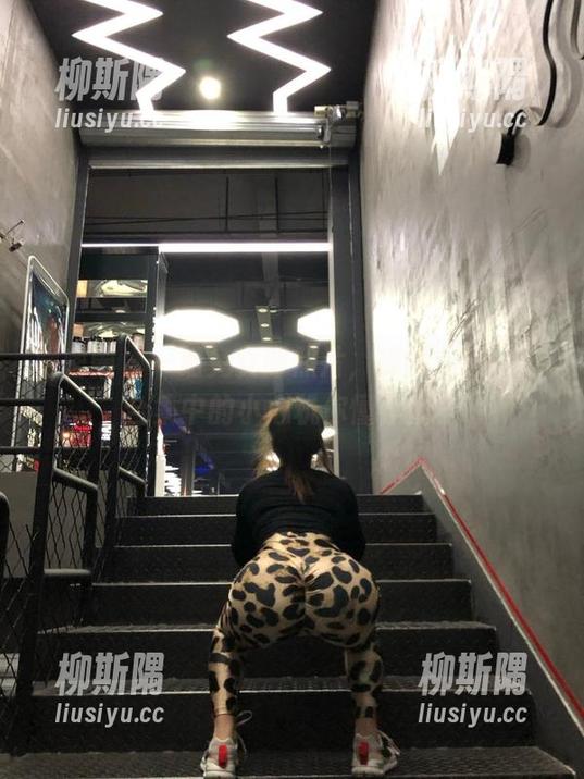 微密圈 - 一组兔女郎照片，禅雨儿Lynne合集中的小心机你懂不懂？
