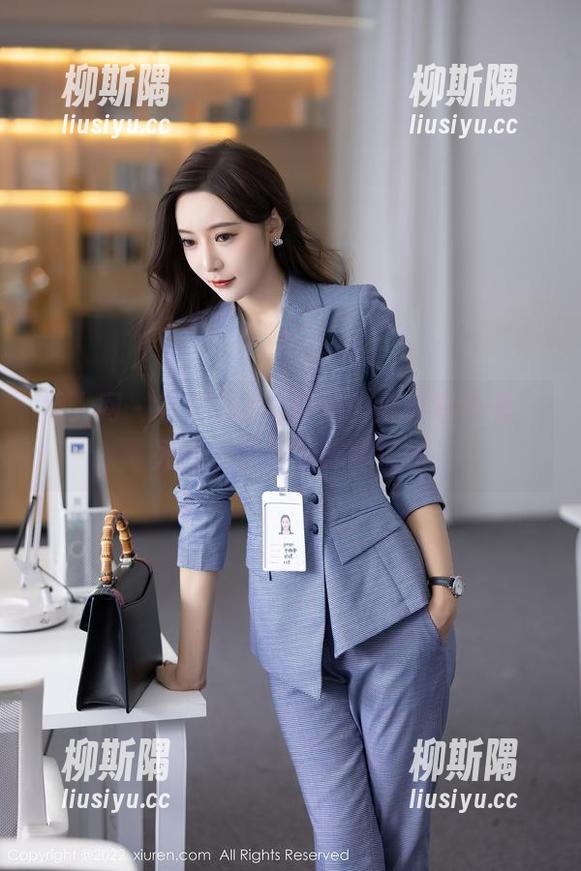 秀人网-Elise谭晓彤 秀人网 - 在Elise谭晓彤的全套写真里,死库水又掀起阵阵波澜