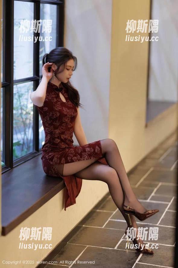 秀人网 - 说实话，定制内衣，作品能有多好看的你见过吗？Niki可雅来告诉你！