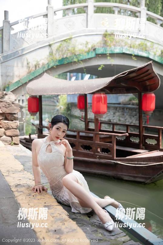 秀人网 - UU酱的图包：从瑜伽中找回平衡，怎么看都是个“体态艺术”