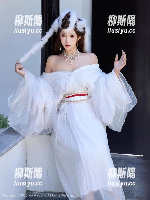 秀人网 - 不说了，最新图库里的娜娜子yy睡衣照太吸引眼球了。