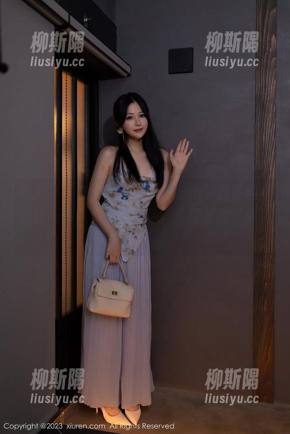秀人网 - 皮衣与安然Maleah，这美图合集让所有人都从‘黑色’直接走向‘色’！