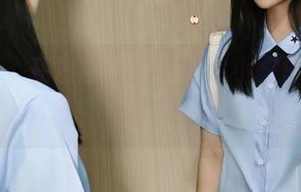 秀人网 – 在白色的包围中：小夕Kitty的写真，正好是一抹干净