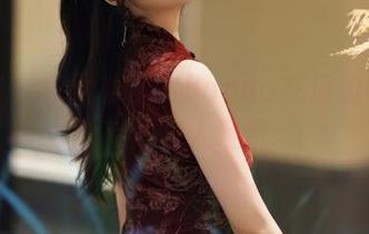 秀人网 – 免费看木木hanna在海边的写真，帅得让人咂舌。