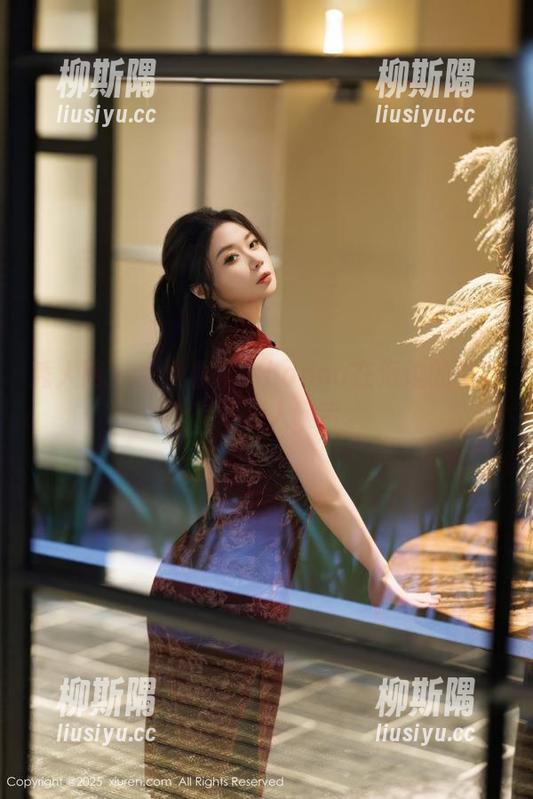 秀人网-木木hanna 秀人网 - 免费看木木hanna在海边的写真,帅得让人咂舌。